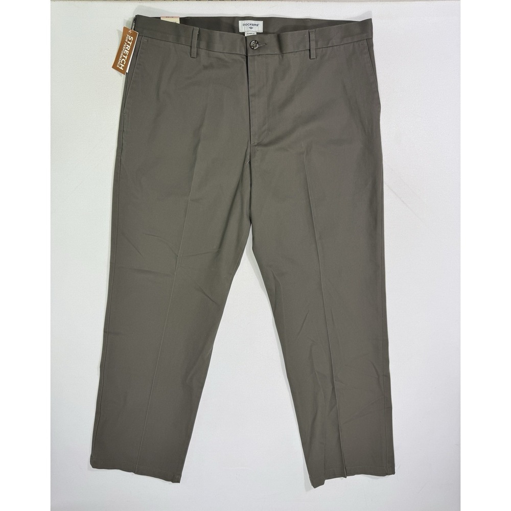 Dockers Signature Khaki Men's 40x32 (40x31) NWT Classic Fit Grey Stretch Casual